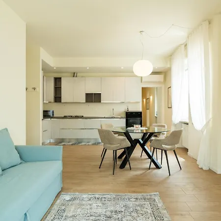 Apartment Domus - Ampia Residenza Filippini A Pochi Passi Dall'arena *