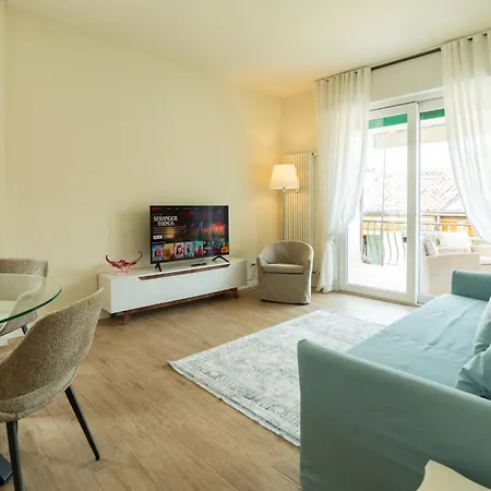 Domus - Ampia Residenza Filippini A Pochi Passi Dall'arena Apartment