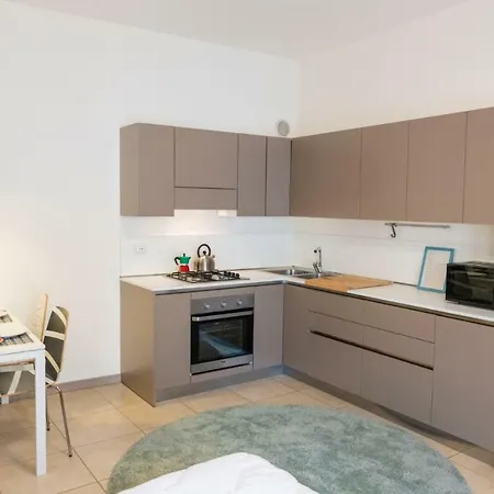 Domus - Ampia Residenza Filippini A Pochi Passi Dall'arena
